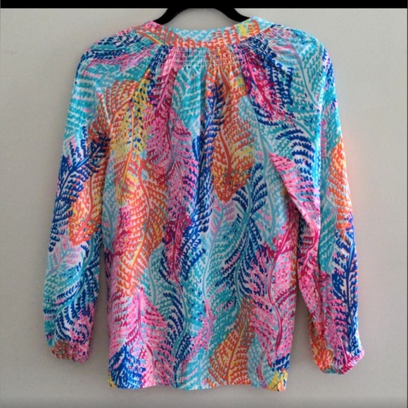 Lilly Pulitzer Elsa silk top bold pattern small - Picture 3 of 8